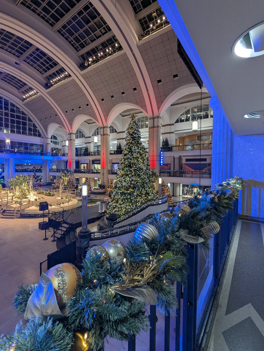 bethyb54's tweet photo. A holiday must #towercity https://t.co/YGeYqpCv9l