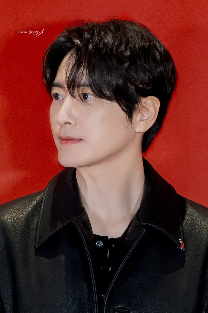 unknownfangirlA's tweet photo. 241203 #소방관 VIP 시사회 #이준혁 https://t.co/aIuax1aQUE