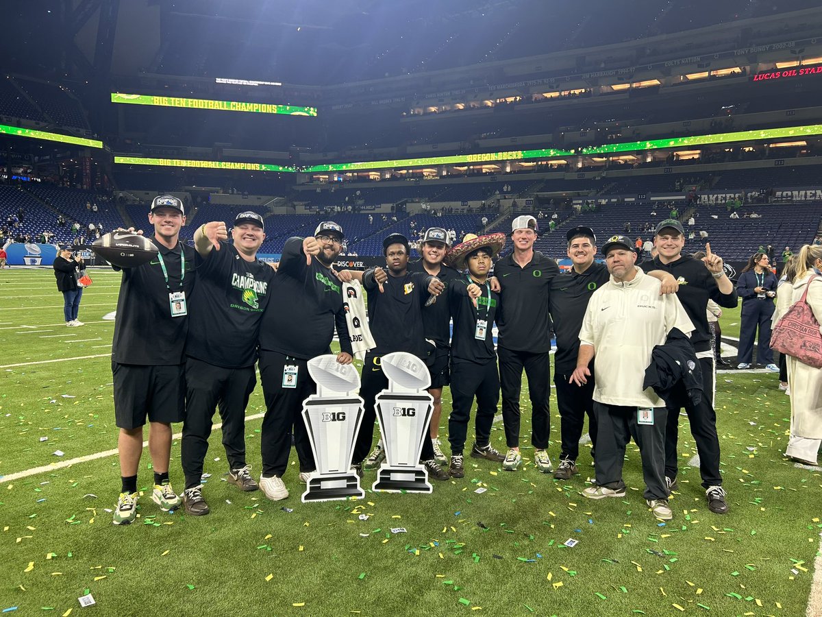 DuckSwag's tweet photo. Your newest B1G Champions, the Oregon Ducks!

#GoDucks #DuckSwag https://t.co/GmzHdazuCk
