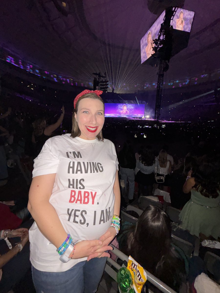A baby me and Taylor Swift         A baby, me, and Taylor Swift 🥹

#VancouverTSTheErasTour #TSTheErasTour <a href="/taylornation13/">Taylor Nation</a>