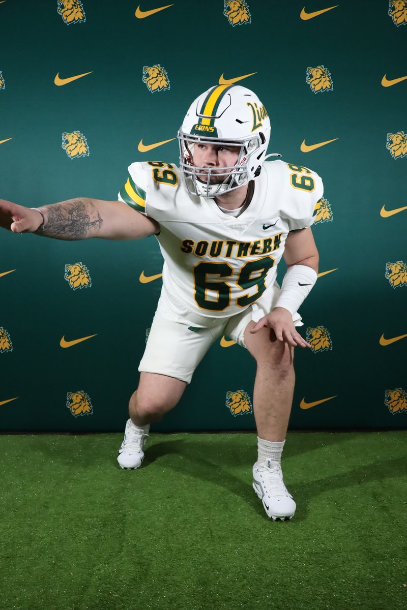 dain_almquist's tweet photo. Had a great official visit to @MOSOFootball!! Thank you to @JerodAlton and the rest of the staff for having me.
@Coach_Perkins @CoachEthanSmith @CoachAHarrell11 @logan_watsonn @JPRockMO https://t.co/sGjjl8K8Yc