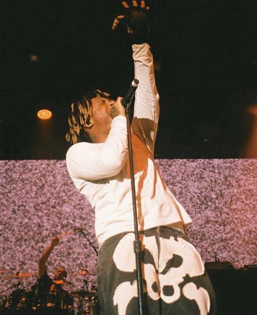 5 years ago💔

Legends Never Die