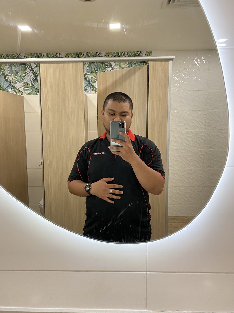 Syfq1312's tweet photo. 🤮🤮🤮 https://t.co/jXdzH8qsMC