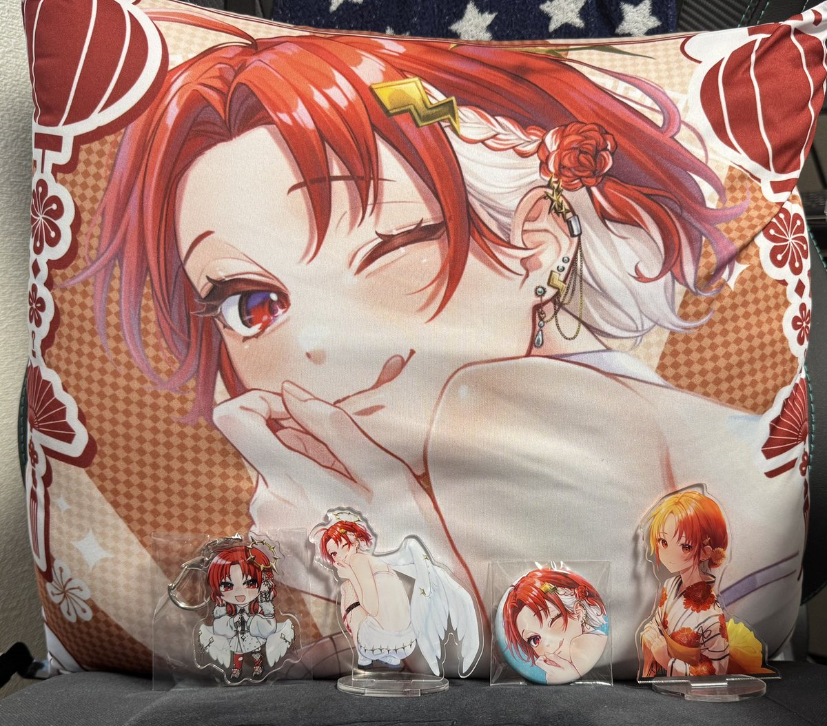 VAN_VAN_D's tweet photo. #EveGeneral
届いたグッズと今まで貰ったグッズ
可愛い！ https://t.co/7sGgK60cZa