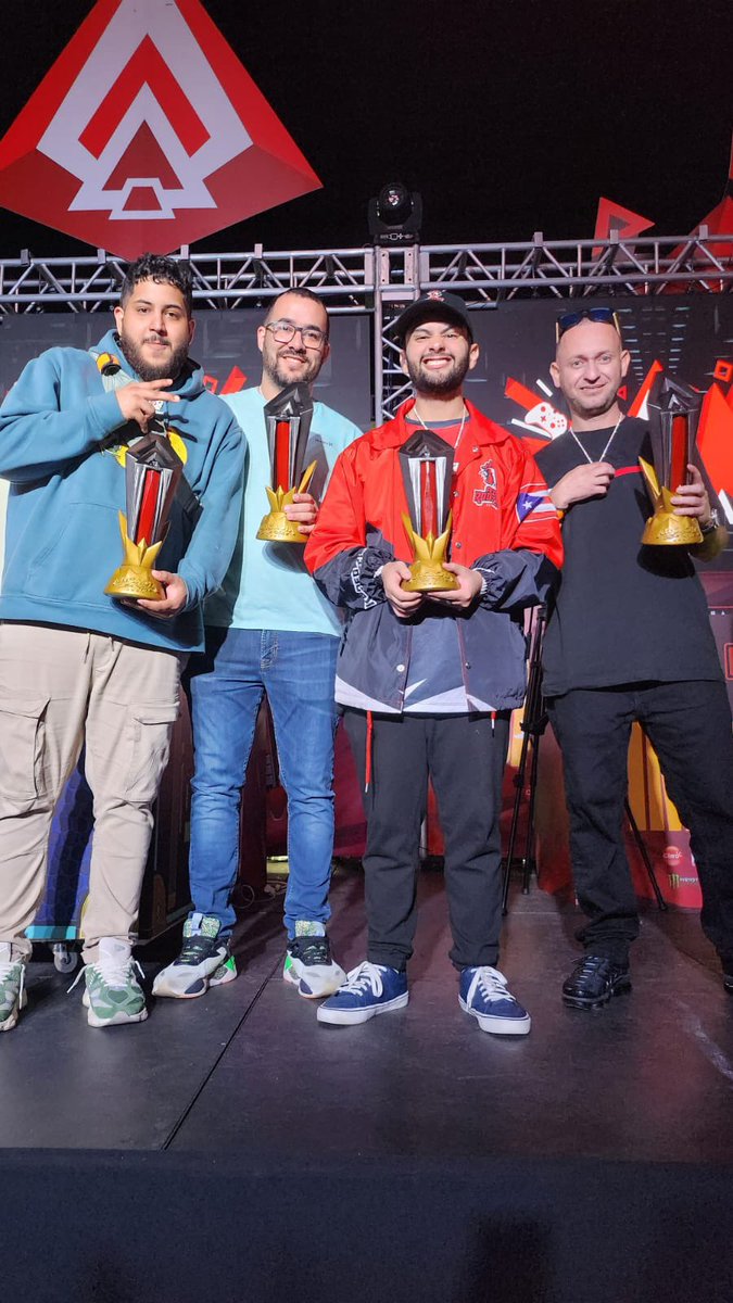 AjaxFidelity's tweet photo. I cannot believe we won… We had quite the rough start, but we clutched it at the end…. Absolutely bonkers @Monopr @HamboPR @RedRoosterTeam1 #ArcadiaBattleRoyale https://t.co/k1tckJONGE