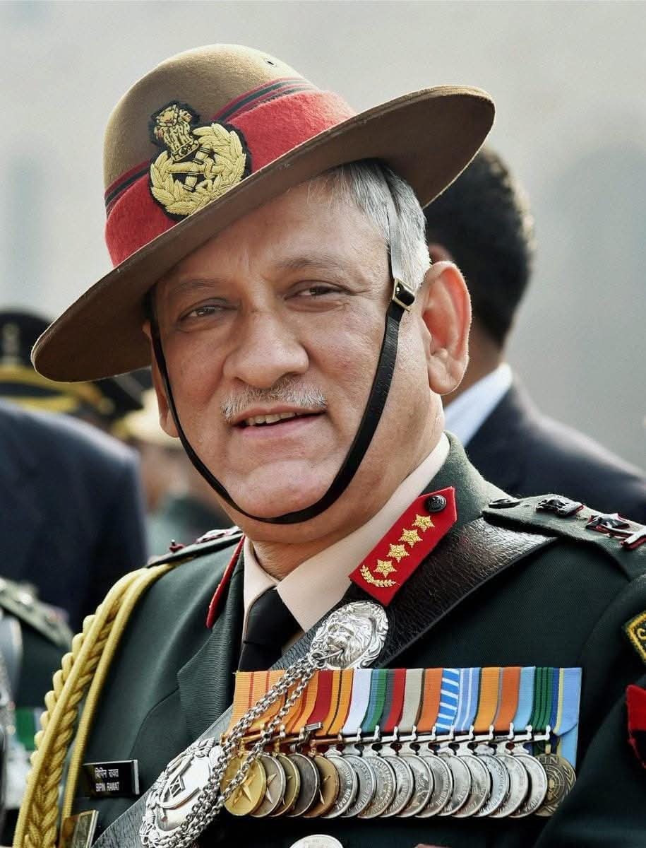 पूर्व थल सेनाध्यक्ष एवं देश के पहले रक्षा प्रमुख (सीडीएस) जनरल बिपिन रावत जी की पुण्यतिथि पर कोटि-कोटि नमन।
#BipinRawat