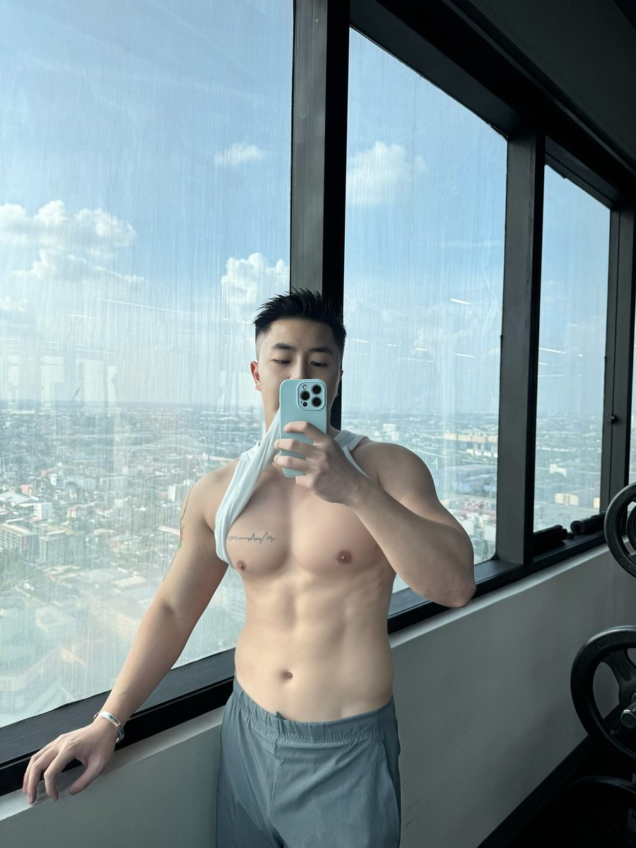 chawsong3's tweet photo. 🏋️the last 19 days. See u guys in WP https://t.co/5TSsgEPLyf