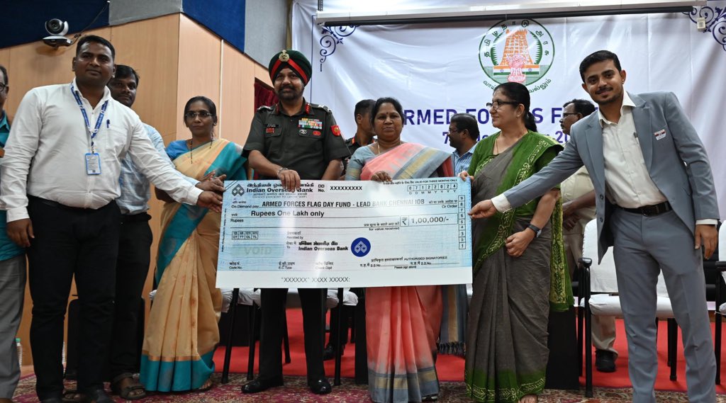 IaSouthern's tweet photo. The Armed Forces #FlagDay2024 function, jointly organised by TN Govt & HQ Dakshin Bharat Area, was presided over by Thirumathi N. Kayalvizhi Selvaraj, Hon’ble Minister for HR Management and Ex servicemen welfare and Lt Gen KS Brar, GOC, Dakshin Bharat Area. Addressing the gathering, the GOC appreciated the Tamil Nadu Government’s welfare initiatives towards veterans. The event honoured a large number of #Veterans and Veer Naris, reflecting the nation’s gratitude for their service and sacrifices.

#IndianArmy #ArmedForcesFlagDay2024 @adgpi @pibchennai @Def_PRO_Chennai