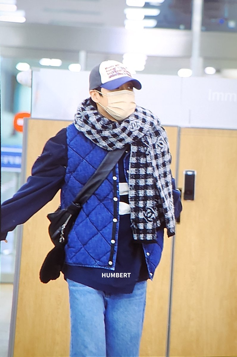 humbert0718's tweet photo. 241208 태민
#TAEMIN #태민 #テミン
한국 도착~~ https://t.co/11z4Bs1Ieh