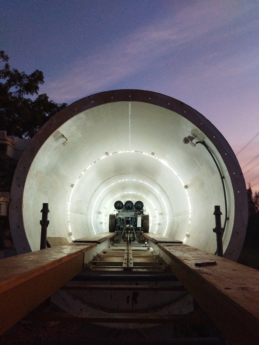 TuTr Hyperloop tweet media