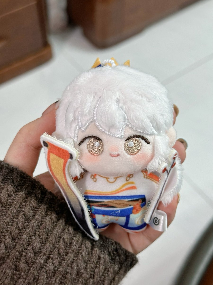 缘记云脚 tweet media