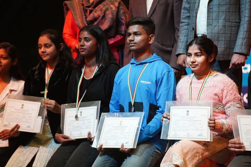 dilli_shiksha's tweet photo. Celebrating Excellence! 🏆 

At Thyagaraj Stadium, we honored the outstanding achievements and dedication of educators who inspire and lead. 

A heartfelt salute to those shaping the future. 

#ExcellenceInEducation https://t.co/fV2sU3TMqA