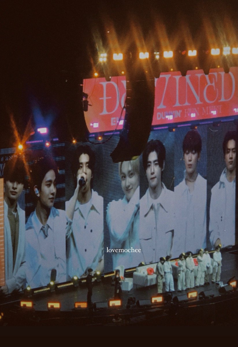 lovemochee's tweet photo. 12.06.24

from fate tour to a sweet experience to des7ined 💓

it was destined to meet you for the third time this year. thank you @ENHYPEN_members 🥺

#DES7INED_ENHYPEN_with_DUNKINPH https://t.co/Y25a5uB0mP