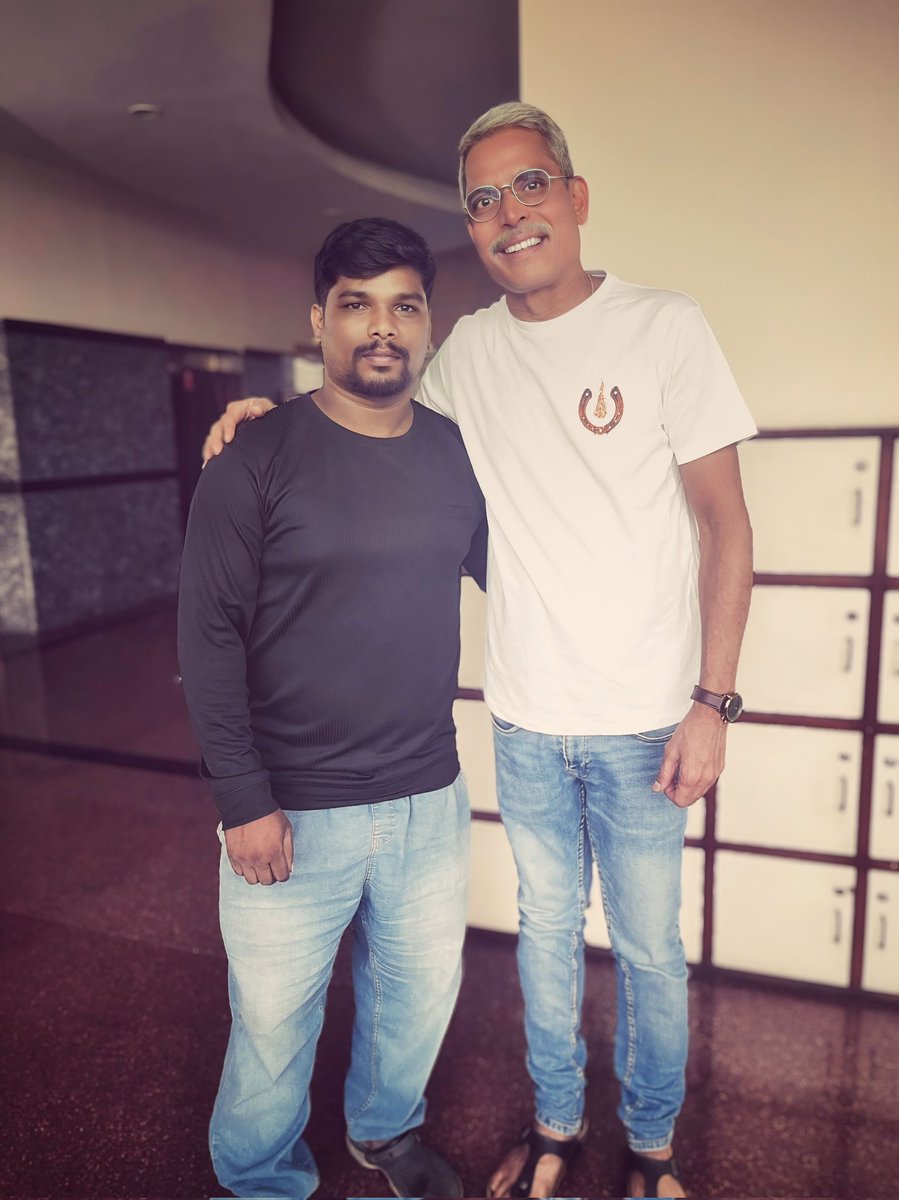 dop_pics's tweet photo. #JayaramJay 
Best of luck Vellu sir Ui movie Grand successful worldwide release ಪ್ರಪಂಚದಲ್ಲಿ history create ಮಾಡಬೇಕು ಒಳ್ಳೆಯ ಹೆಸರು ಬರಬೇಕು ಎಂದು ನನ್ನ ಆಸೆ
#LahariMusic #upendra #uppiboss #ui #uidesign #indaiatuba #indian #indianmovies https://t.co/PHFzNgfpfP