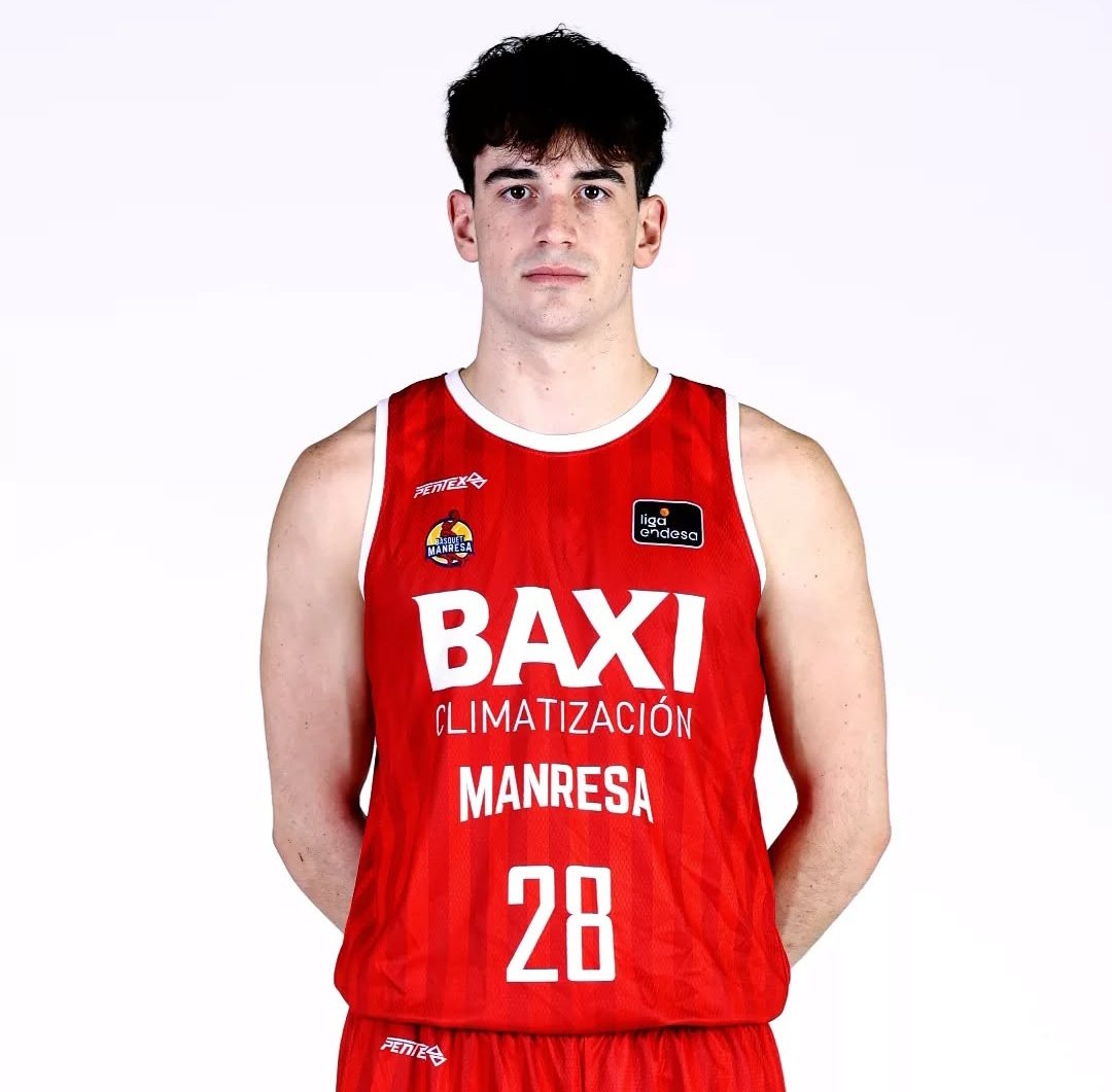 DavidFreeAgency's tweet photo. Enhorabuena a 🚀 Max Gaspà (2006) por el debut con victoria en Liga ACB con tan solo 18 años. #freeagencybasketball #sbservices #hardworkpaysoff #trusttheprocess #ligaacb #gaspa #baximanresa https://t.co/Hdg49E8Zfu