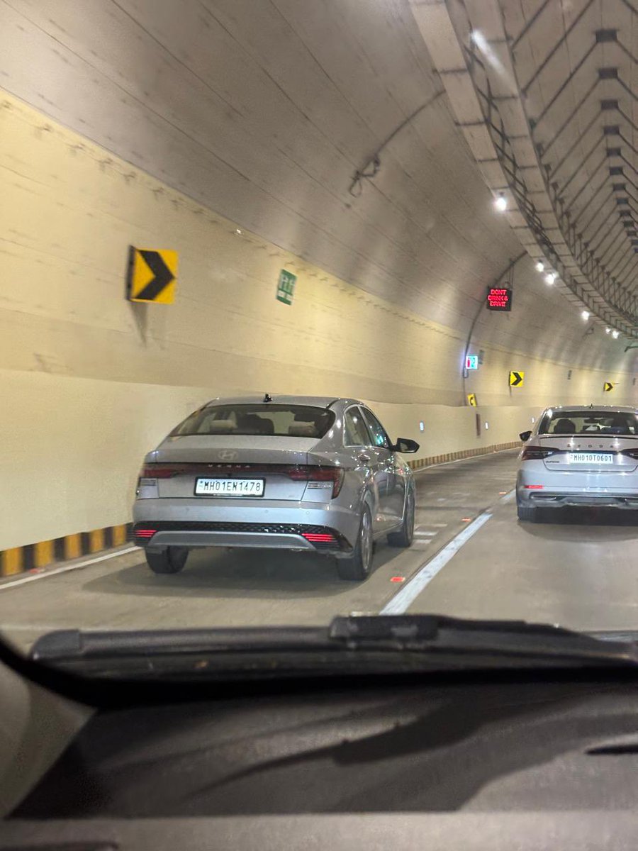 say_cheeez's tweet photo. @MTPHereToHelp there are a lot of offenders daily on the costal road. One lane is closed but still many cars hust race pass through that. Attaching few photos. These photos are of yesterday (Saturday) around 4:20pm https://t.co/q6FAGYsWxf