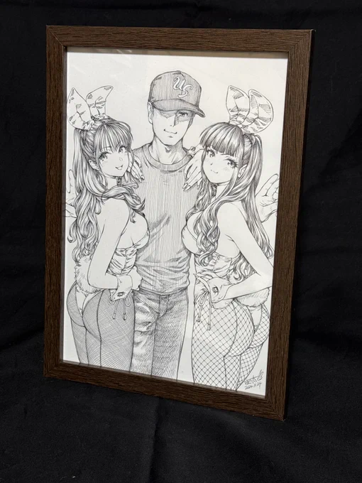 Skeb依頼いただいた作品は、ボールペン原画が発生します。 原画は希望される依頼者様に額に入れて有償にてお譲り(養子縁組)しています。     また依頼者様の取得希望ない場合は、オープン販売することがあります(里親募集) 