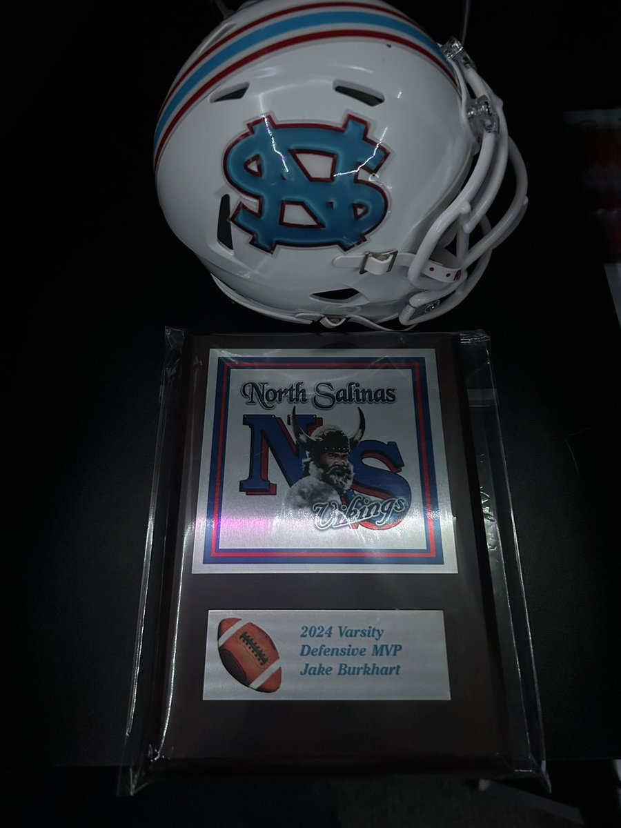 Honored to receive this award and glad to have played 4 years for this program. Thank you to all those apart of this journey! 🙏

<a href="/NorthSalinasFB/">North Salinas Vikings Football</a>