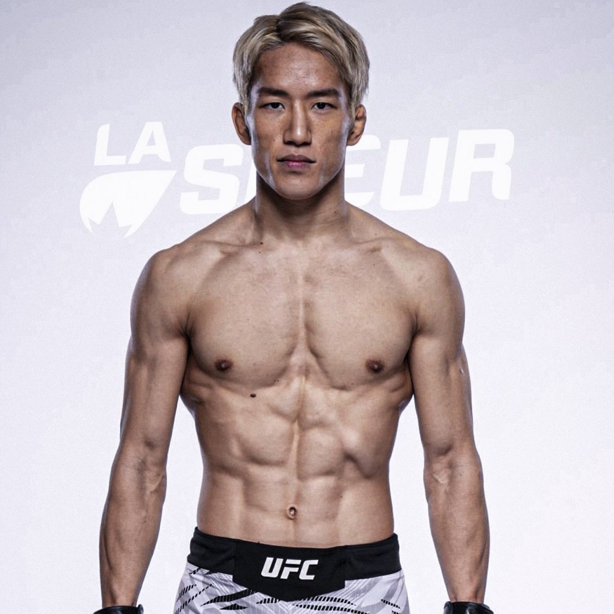 記録員 tweet media