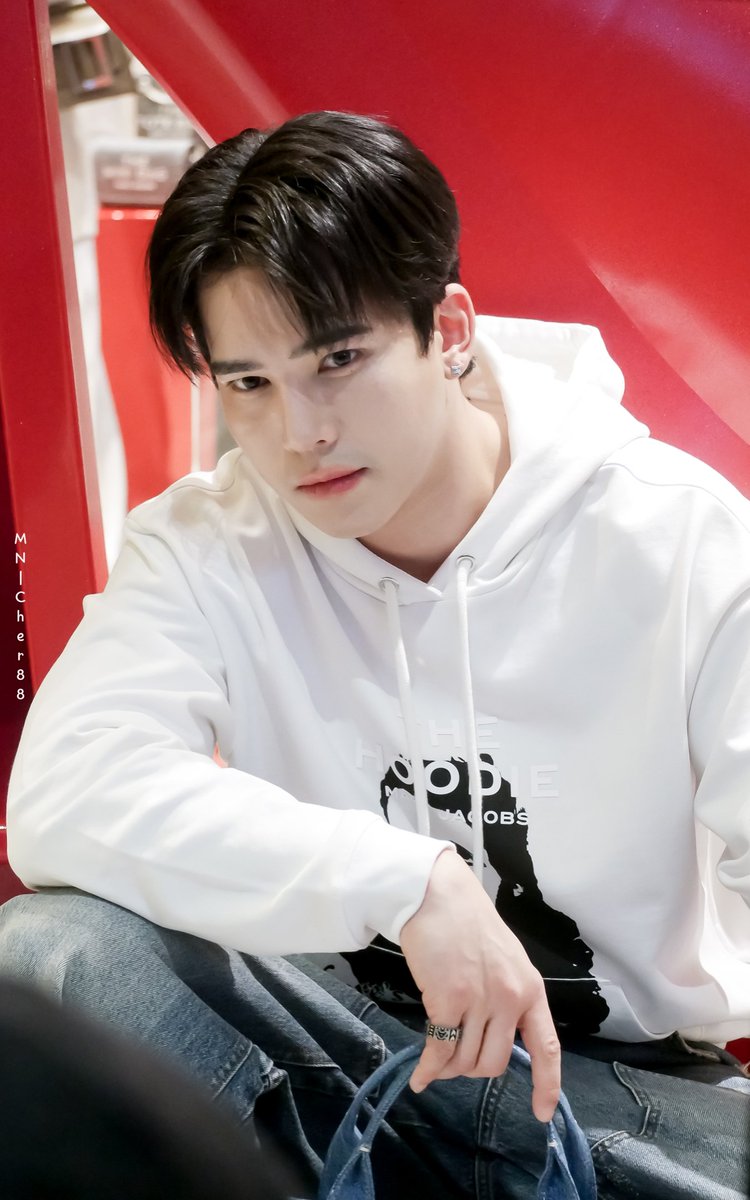 MN_Cher88's tweet photo. 🦖------------------------------------🦖
031224 #MarcJacobsxMaxNet
₊˚⊹ᡣ𐭩Heart melting₊⁺ ♡̶₊⁺
#mmaxmax #ไดโนกรธัสส์ #ฮาร์ทดิสของแม้กณฐ
🦖------------------------------------🦖 https://t.co/MdyN43Ee7E