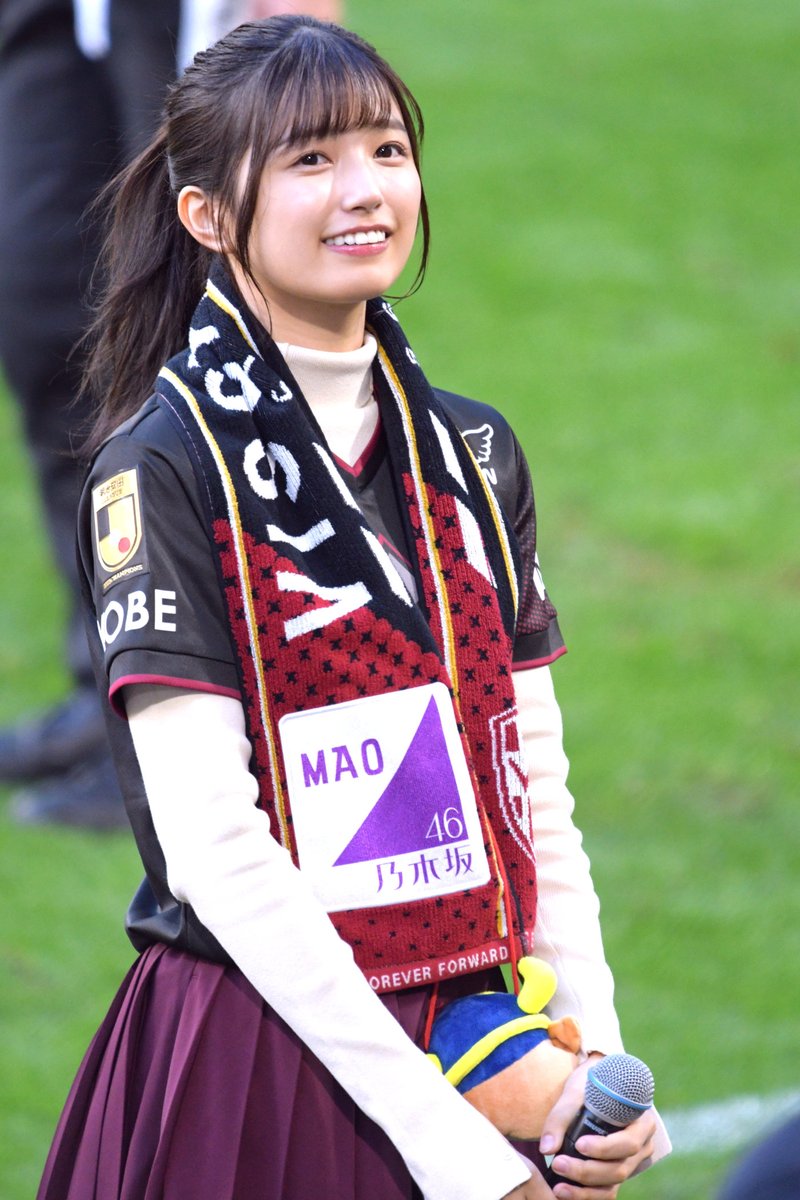 mint_chocolat's tweet photo. 明治安田生命J1リーグ第38節
ヴィッセル神戸vs湘南ベルマーレ
ハーフタイムご挨拶
グリーティングは西側だけだった…残念…
#五百城茉央 ちゃん
#乃木坂46 https://t.co/Tfl9QP9qe6