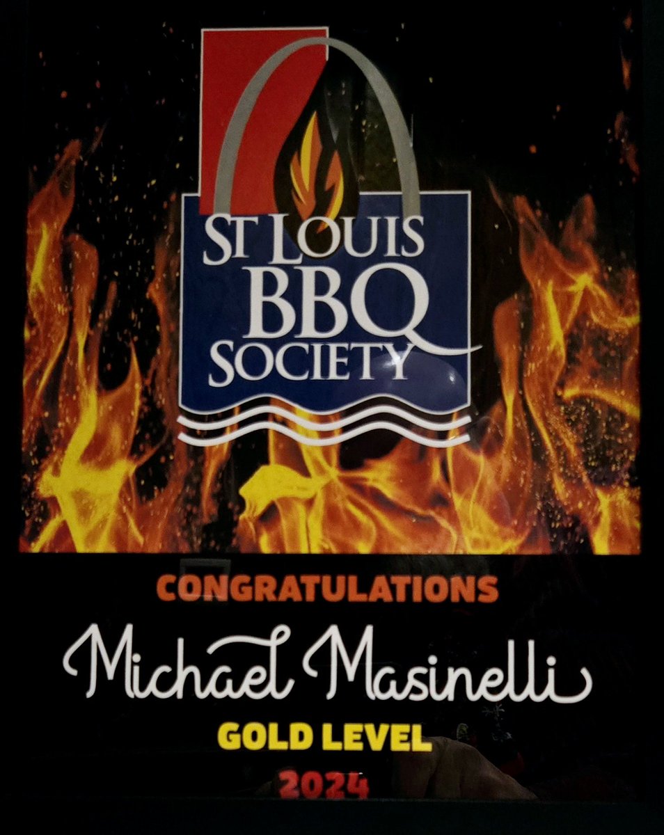 fireman712000's tweet photo. Another great time at the annual SLBS Awards Gala with 9 whole hogs, a wonderful meal, and Rafe from the Rizutto Show as emcee for the night. 
I also received my Gold Award, and Eleven Thirteen Q got Reserve Grand Champion team of the year! https://t.co/X5gdu09cFj