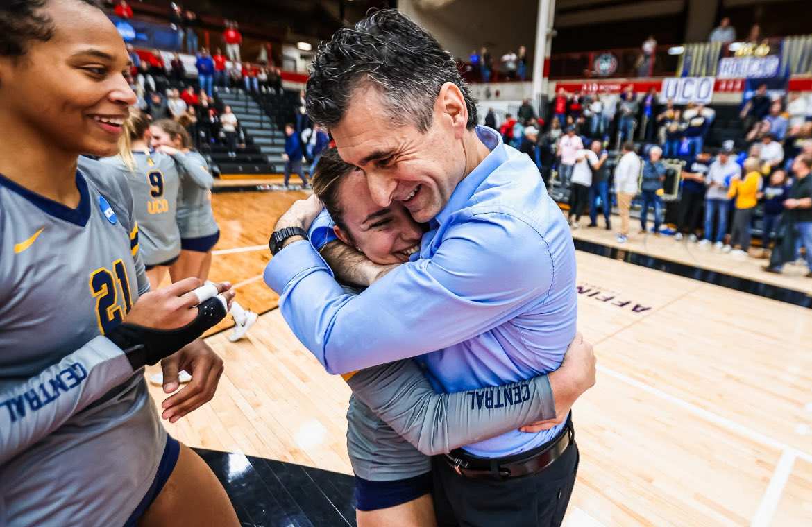 Such Joy!  
Congrats ⁦<a href="/UCOvolleyball/">UCO Volleyball</a>⁩ — best of luck ⁦<a href="/NCAADII/">NCAA Division II</a>⁩ #EliteEight 
(Photos courtesy of SCSU)