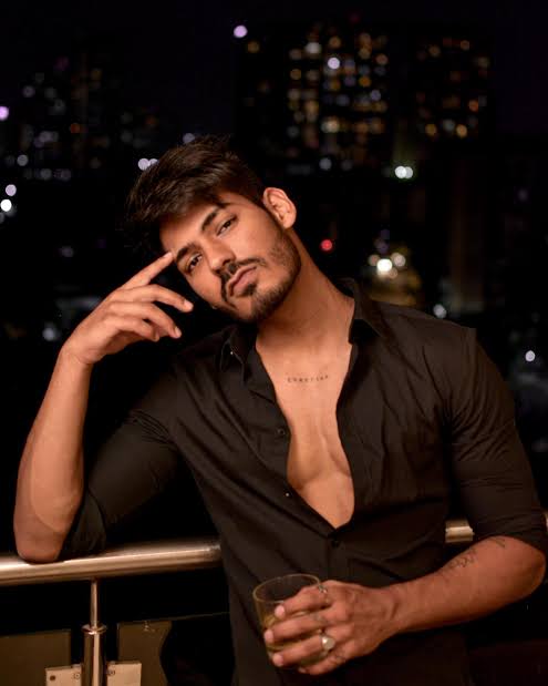 One man army vibes with unmatched energy!
ONE MAN ARMY DIGVIJAY