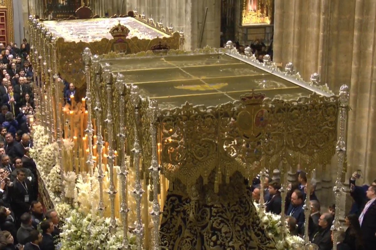 Las Esperanzas FRENTE A FRENTE.

30 AÑOS DESPUÉS 🥹❤️

#MagnaSevilla