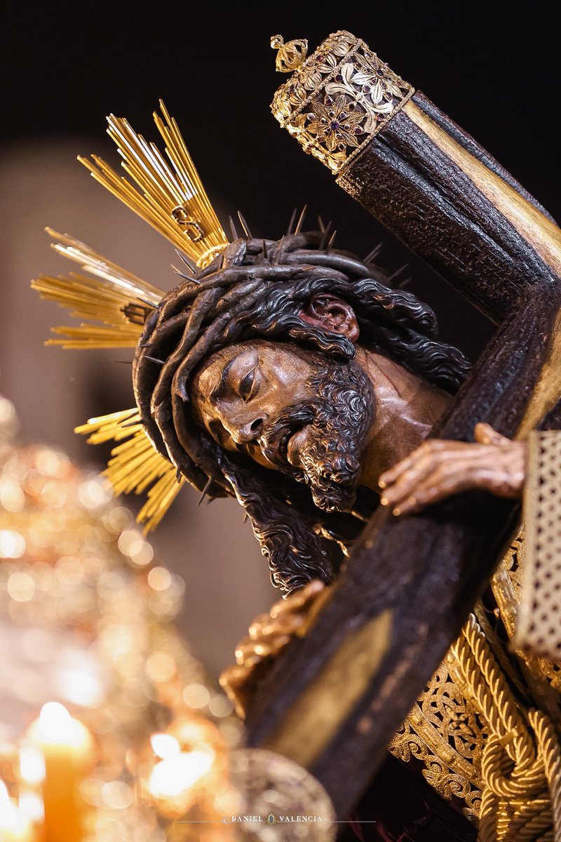 Araqueencrrs's tweet photo. Se Detiene el Tiempo... 
#IICongresoHdadesSevilla #TDSCofrade https://t.co/VVZDrPoDBt