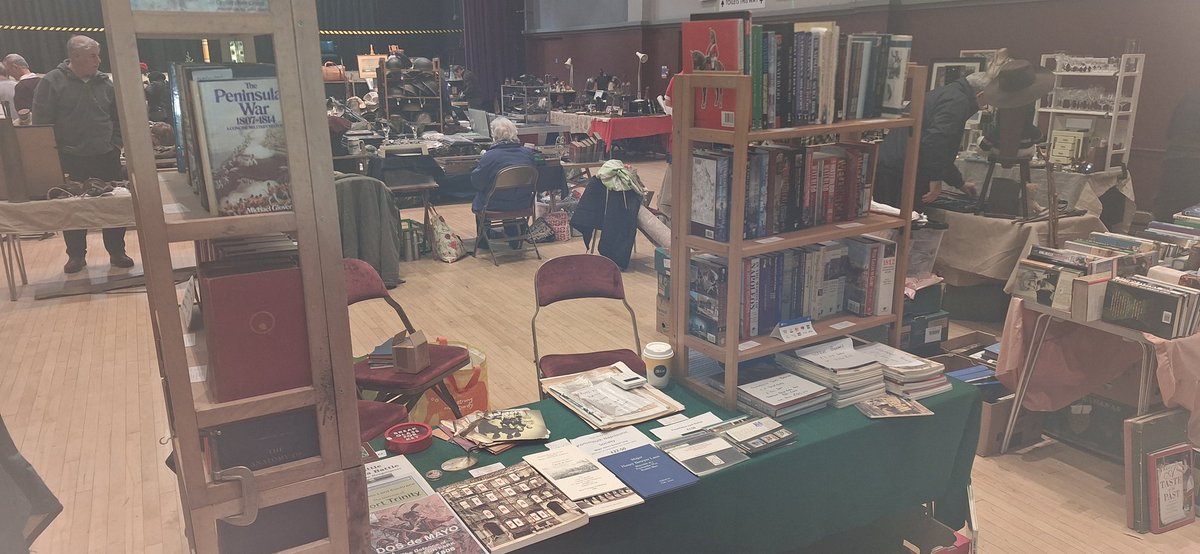 vicpowell1815's tweet photo. All set up and waiting for the start: #peninsularwar #waterloo #books #bonaparte #napoleon https://t.co/Pb0JXXGpyp