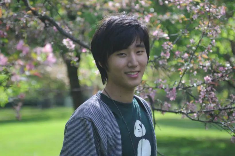 pas YoungK masih kecil, papanya pernah ngomong “apa yang kamu capai sekarang adalah hasil kerja kerasmu berbulan-bulan lalu” dan sampe sekarang YoungK merasa omongan papanya ada benarnya.

Soalnya kalau sekarang kita kerja keras dan hasilnya ga keliatan, kita mikirnya “aku udah
