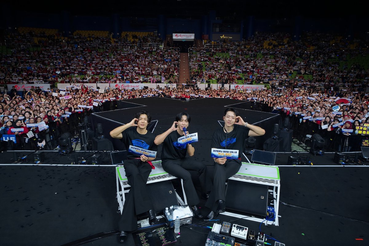 official_CNBLUE's tweet photo. [📸] 2024 CNBLUE LIVE – VOYAGE into X IN MALAYSIA

BOICE와 함께한 꿈같은 시간에
잠이 오지 않을 밤🌜💛

#CNBLUE #씨엔블루 #VOYAGE_into_X https://t.co/KdM6SiOZhZ
