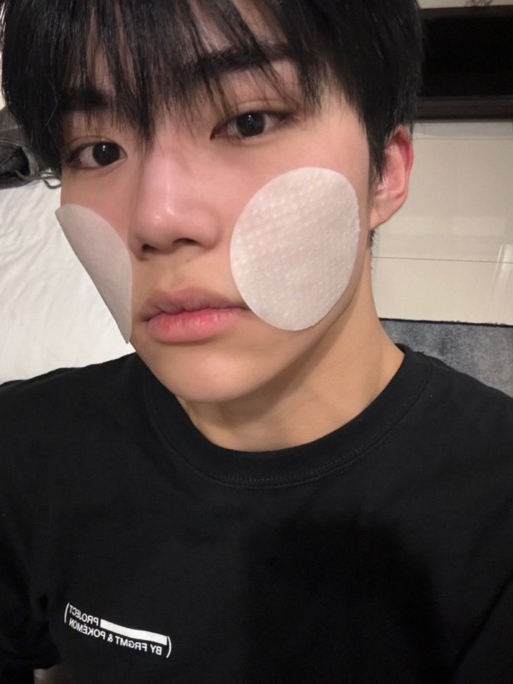 gundamgorn's tweet photo. Tōner pað s3lcä (｡･ω･｡)ﾉ https://t.co/diQHwGgf6H