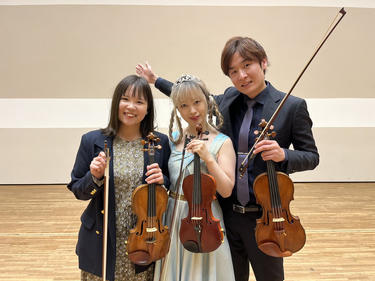 rurigypsyviolin's tweet photo. 楽曲提供させていただいたKingofViolin鈴木政吉さん玄孫のかなさんと小野田社長と共に鈴木政吉第3号ヴァイオリンで初演しました🎻🔥借りてくださった社長、大府市民藝資料館の皆様、直前までメンテナンスしてくださった鈴木バイオリン工房の皆さま貴重な機会を下さり本当にありがとうございました🙇‍♀️✨ https://t.co/sY545rk16u