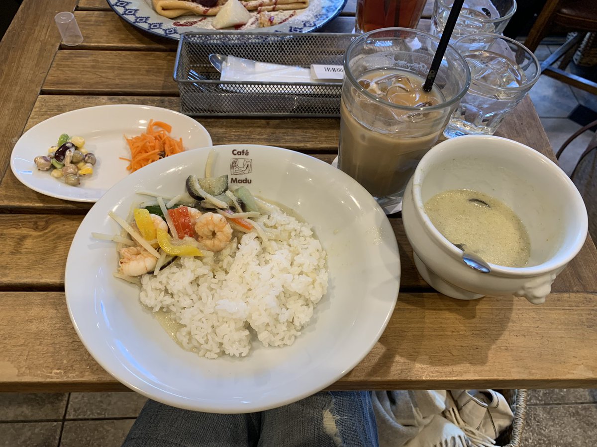 wanganusamin's tweet photo. お昼御飯は、青山のcafe Maduてグリーンカレー食べた。めちゃくちゃ美味しかった！ また食べに来よ。 https://t.co/5JD1loQgN9