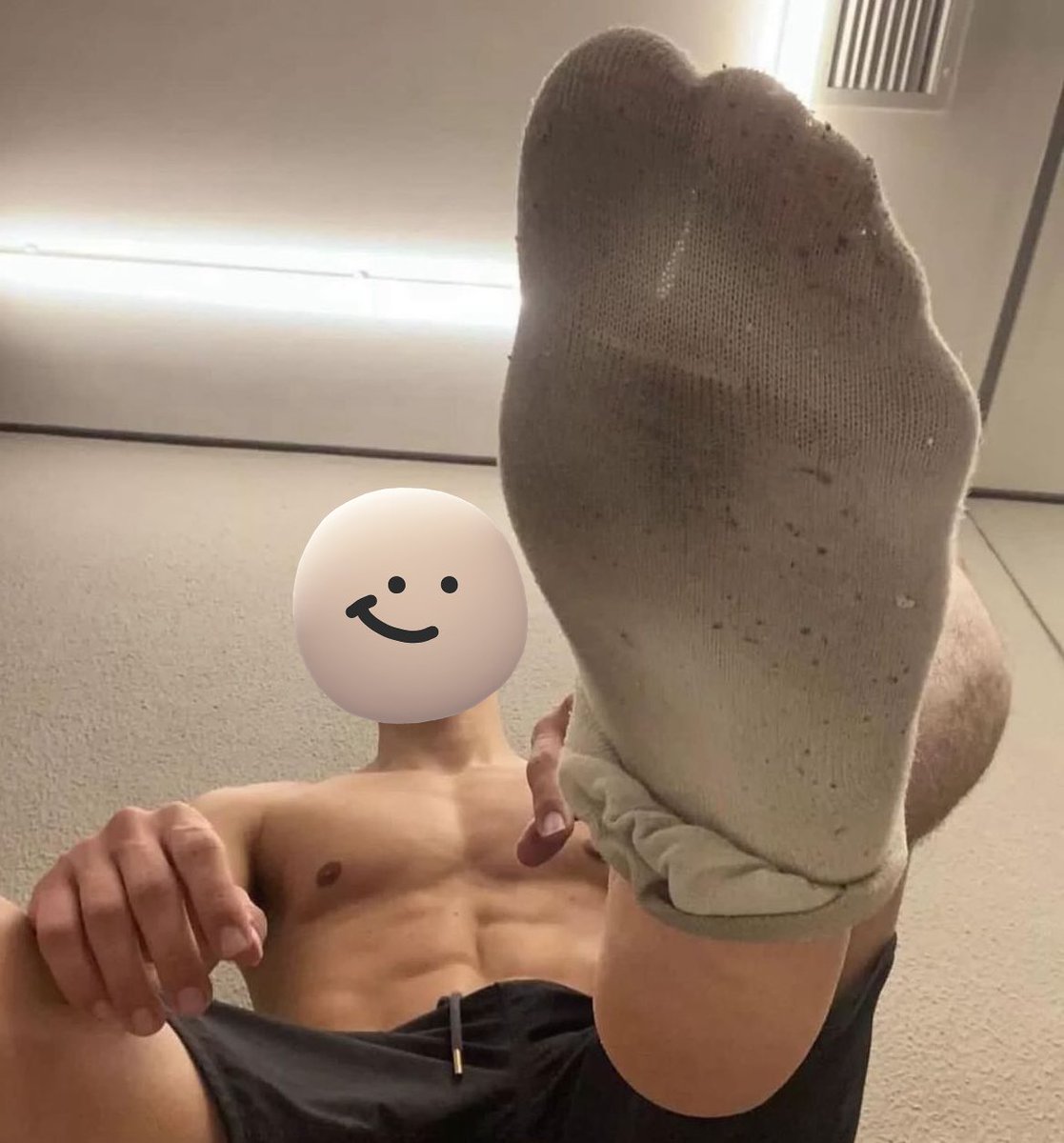 喜欢就趴下好好闻