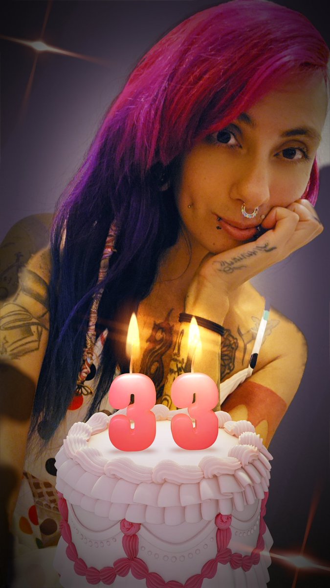 SobeGore's tweet photo. HAPPY 33RD BIRTHDAY TO ME!!! 😽😻🥳🦄🎉🎊🎈🎁 https://t.co/lOvmrgk3J8