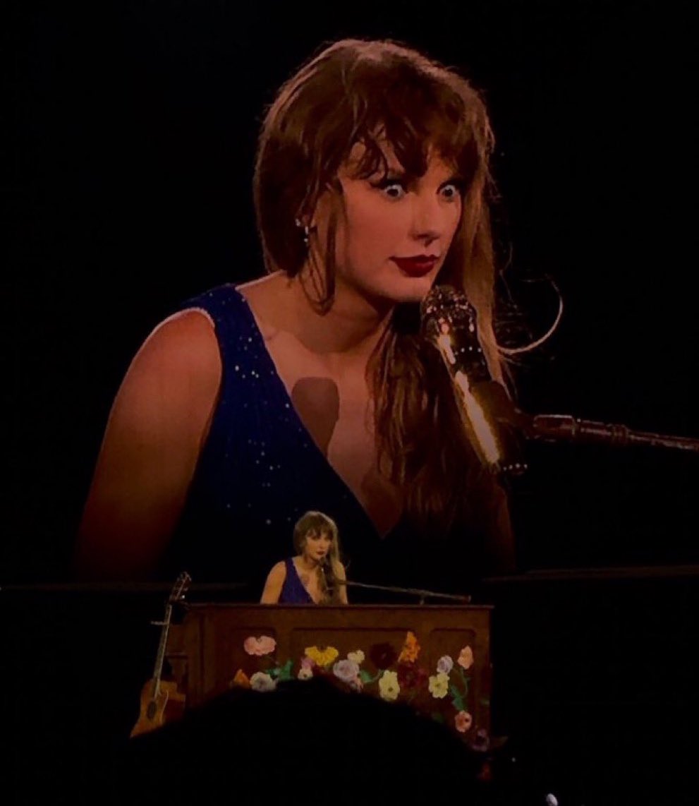 kaiamal13's tweet image. “Everyone we know understands why it's meant to be, 'Cause we're crazy” 😭