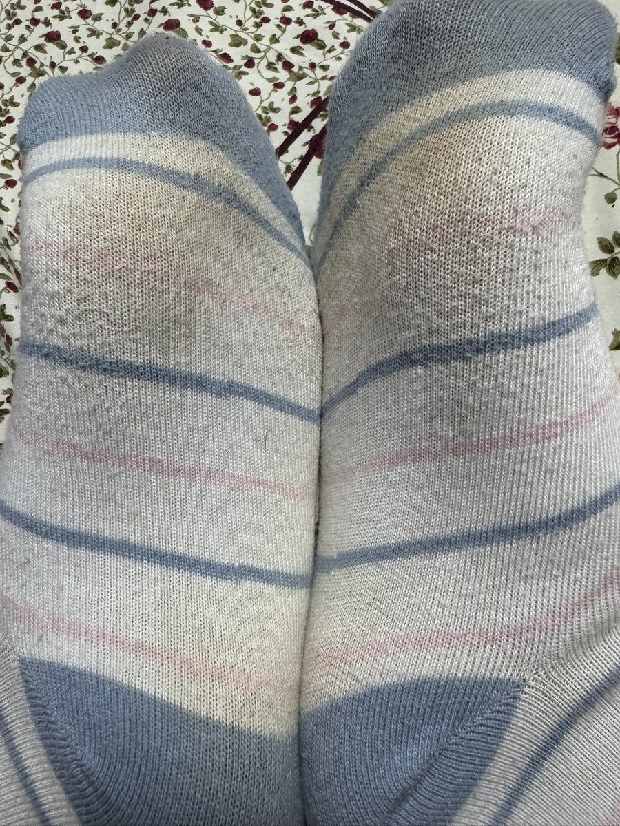 黄推福利内容 - 云朵小羊的原味屋的精彩图片 福利姬云朵小羊的原味屋分享的黄推图片2 - 网红私拍内容