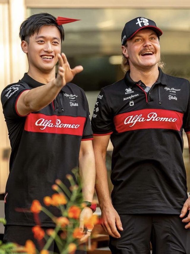 ZhouGuanyu24's tweet photo. Last ☝🏼with @ValtteriBottas! 🫶🏼

#AbuDhabiGP #TeamZHOU https://t.co/lE1jB5Ct0g