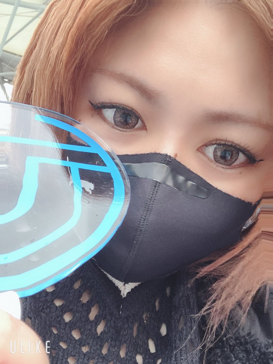 Remimi_ID's tweet image. ペンライトがうちわ"Ｑ｡('-'｡)"みたい…