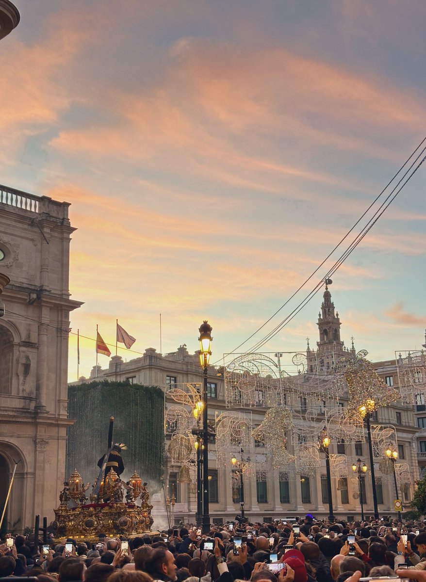 Amanece en Sevilla