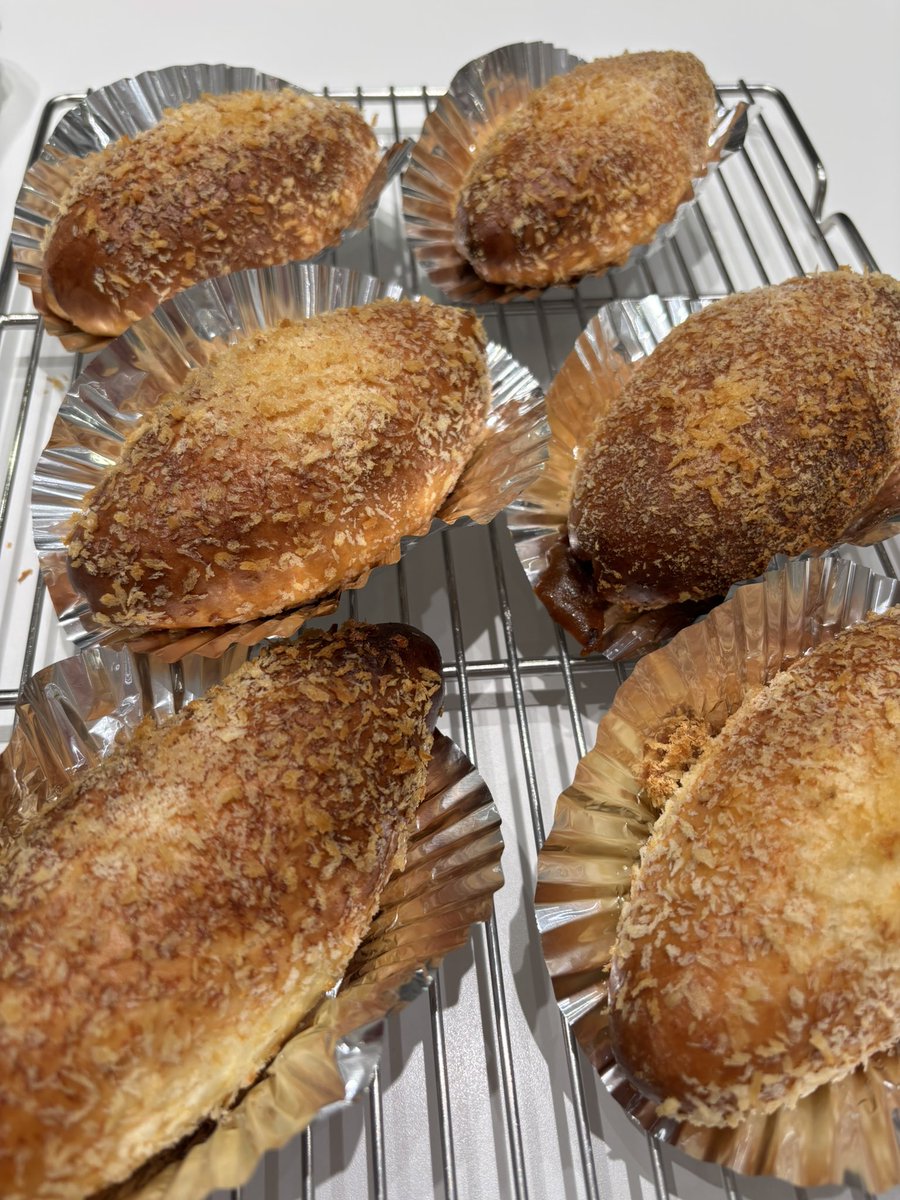 pu2yourhandsup's tweet photo. 🥯焼きｶﾚｰﾊﾟﾝ
揚げずに焼くだけのｶﾚｰﾊﾟﾝ🍛
めちゃ簡単だったからｶﾚｰ余ったら作りたい😋

#abccooking https://t.co/GM7IzrMopw
