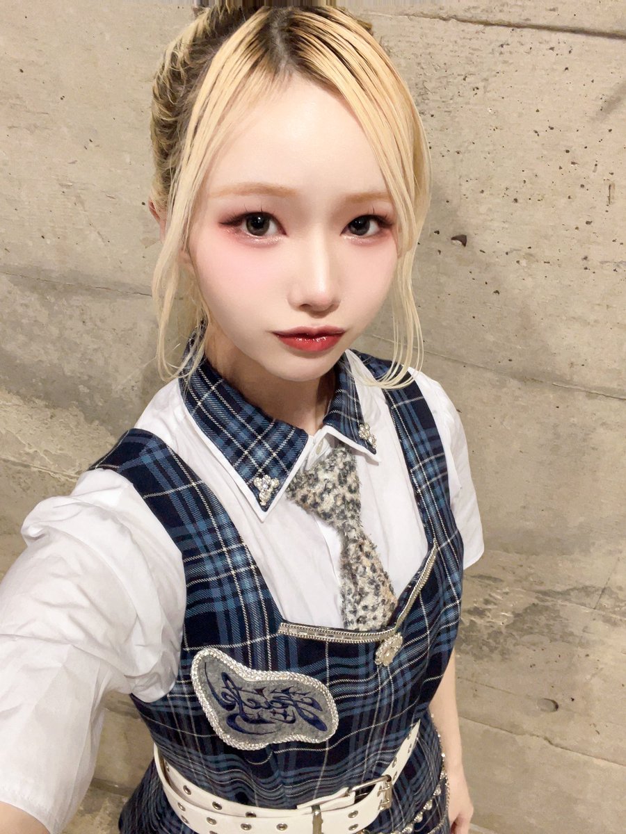 rukawarena's tweet photo. コミコンありがとうございました😽
プレデビューちょうどきどきだったけど
たのしくてデビューがよりたのしみになった〜!!
見届けてくれた方々ありがとうございました🫶🏻

#東京コミコン2024 https://t.co/pFUKy3NuLy
