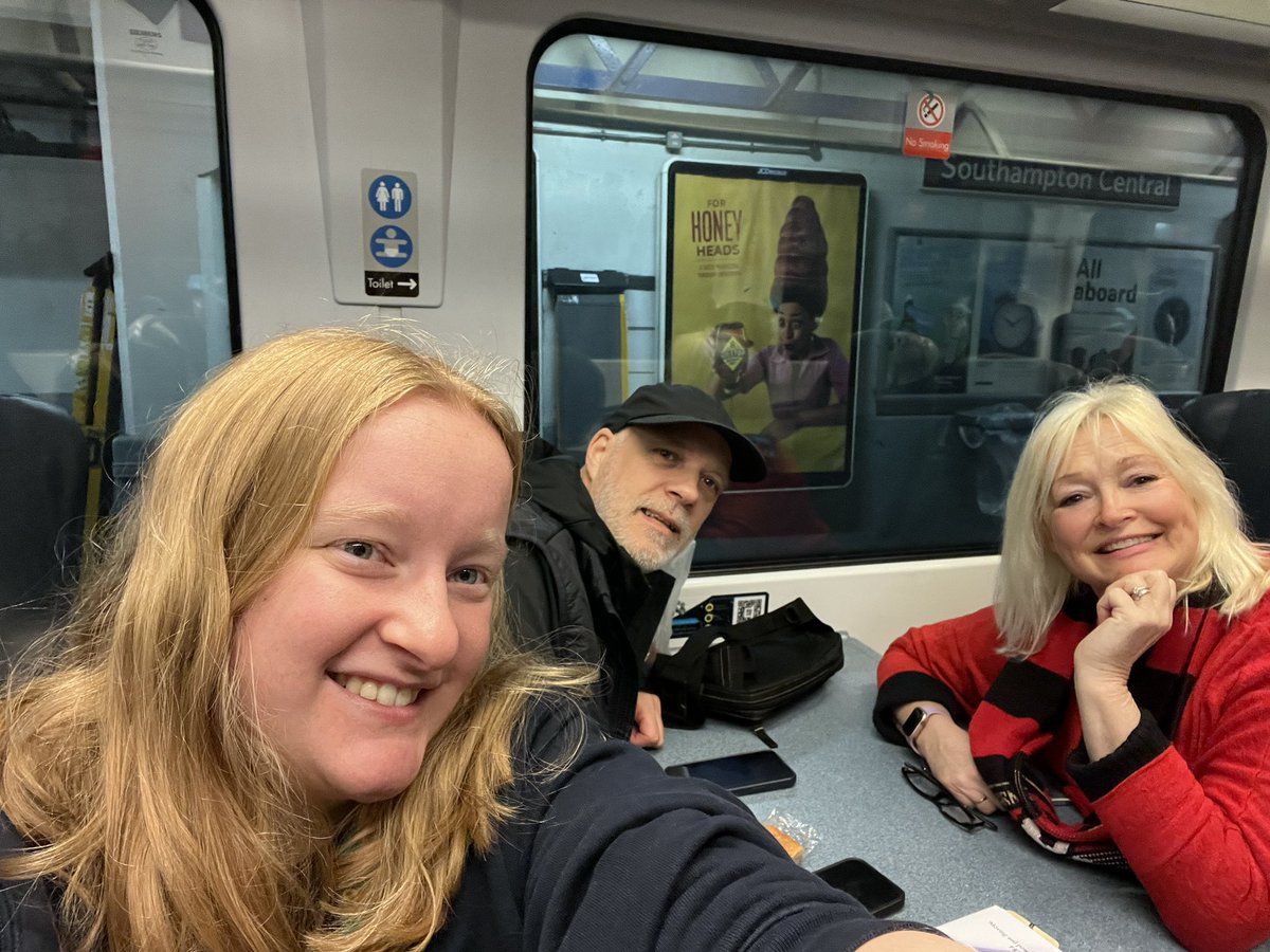 JuBirks's tweet image. Up at 5.15 and on the train at 7am - it can only mean one thing!!! Another away day watching #AFCB! #UptheCherries! 🍒🍒🍒#IPSBOU #premierleague