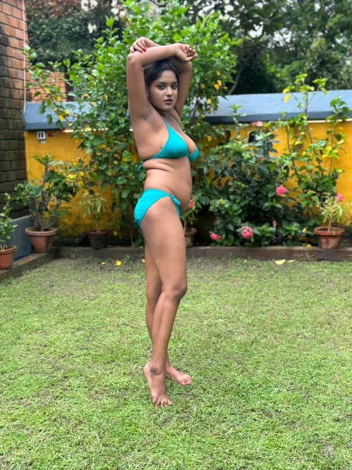 djoceansagar's tweet photo. Streaming the #BOLDEST #bikiniseason
#MDEntertainment
Model Tanni Saha
Make up Rittika Rajbanshi
Producer Monish De
Casting director and production manager #SagarThapa
Hit the link bellow to watch full video
https://t.co/RmdEQCP0zO https://t.co/D0jRr8HbYB