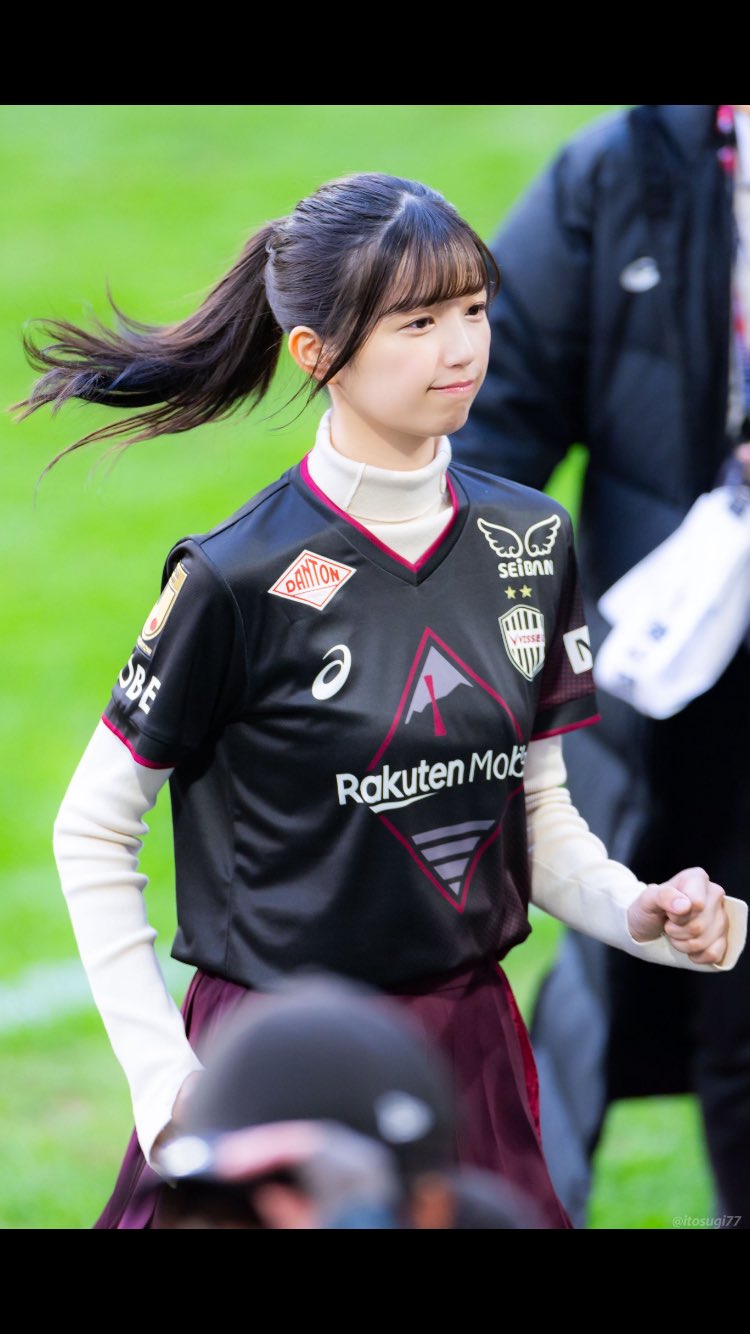 五百城茉央　ヴィッセル神戸 乃木坂46五百城茉央さんが地元神戸に凱旋! 優勝をもたらす“勝利
