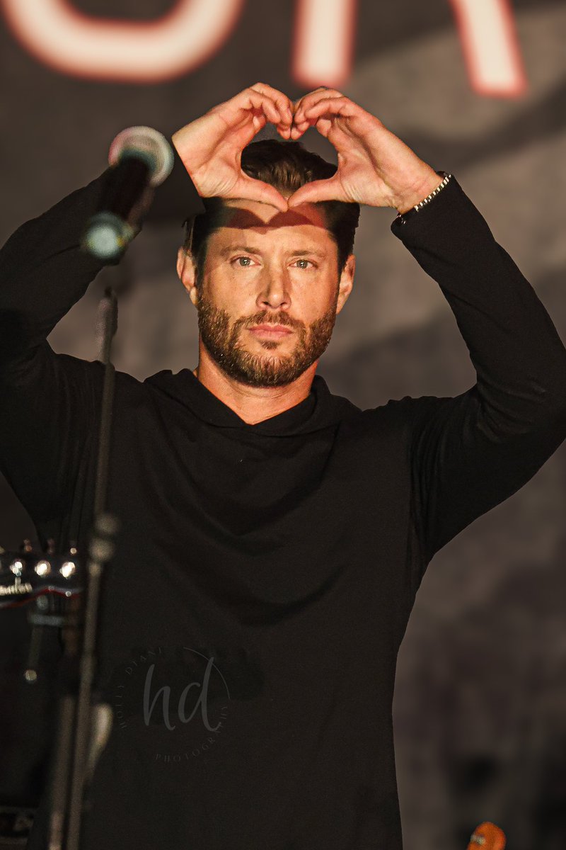 More ❤️
Jensen Ackles
SNS Nashville