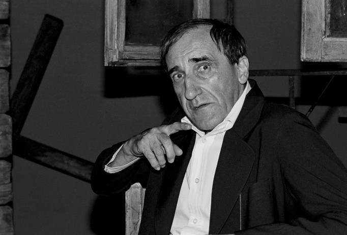 mariobianchi18's tweet image. L&apos;#8dicembre 1990 moriva #TadeuszKantor, uno dei più grandi drammaturghi del &apos;900. Fu attratto dal razionalismo dei costruttivisti, dal surrealismo, poi dal fantastico dell&apos;800 (in particolare Hoffman), da Maeterlinck e Kafka. E&apos; stato anche cultore anche di pittura metaforica.